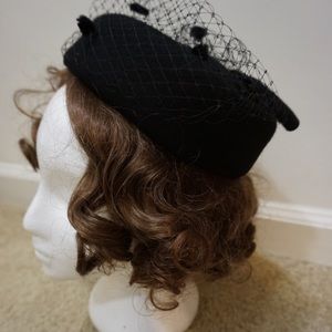 Vintage-Inspired Pillbox Hat with Veil & Bow